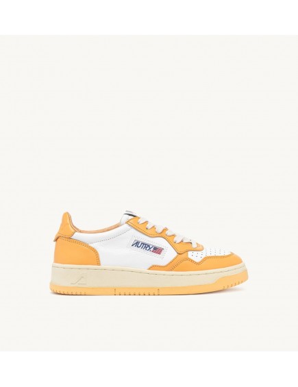 Sneakers Medalist Low...