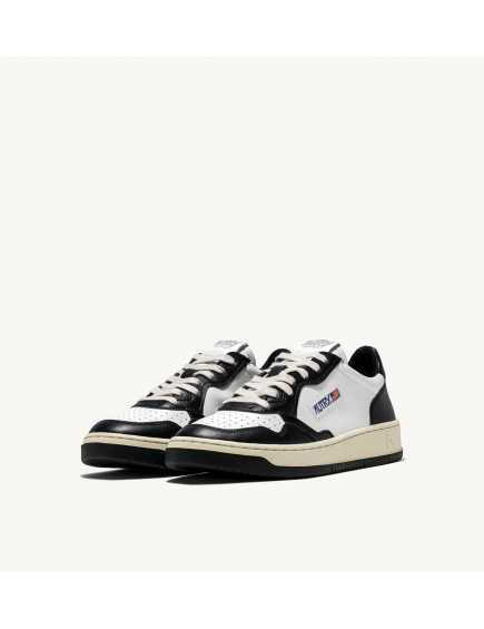 Medalist Mid Leather... 2