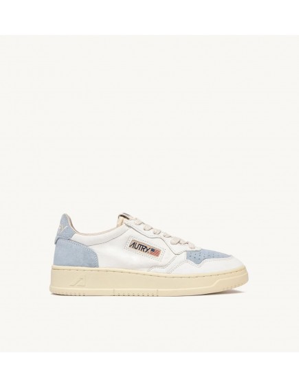 Medalist Low Light Blue Suede