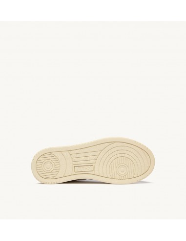 Medalist Low Light Blue Suede