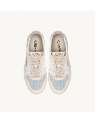 Medalist Low Light Blue Suede