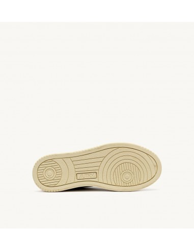 Medalist Low-Top Black