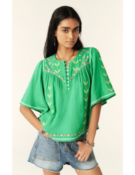 Blusa Manga Fluida Bordados...