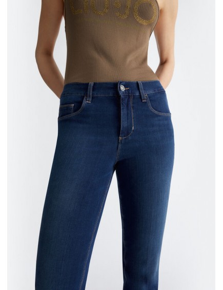 Vaqueros Bootcut Talle Alto 2