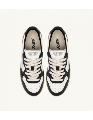 Medalist Black/White Medalist Black/White