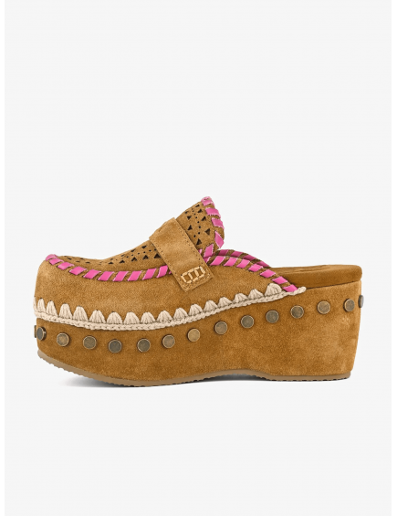 Clog leather overstitch 2