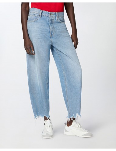 Vaqueros anchos con bajo desflecado Vaqueros anchos con bajo desflecado