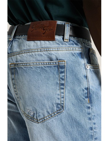 Pantalón denim claro Pantalón denim claro