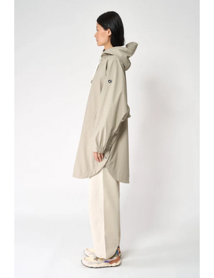 Chubasquero Sky Stone Grey