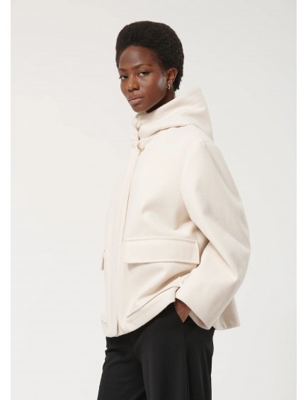 Abrigo Blanco Oversize Capucha 2