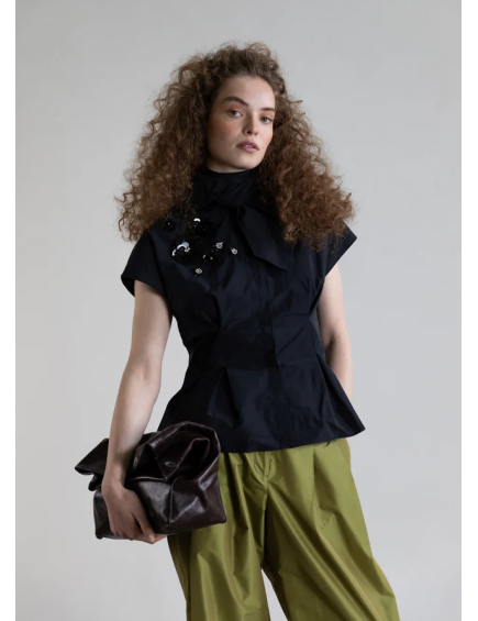 Top Cropped Fitted Shirt... 2