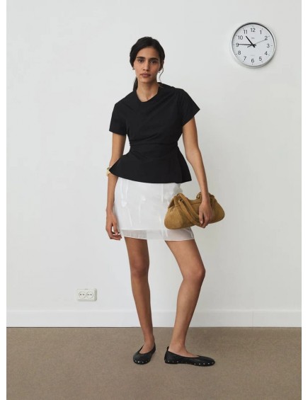 Top Asimetrico Raven Negro