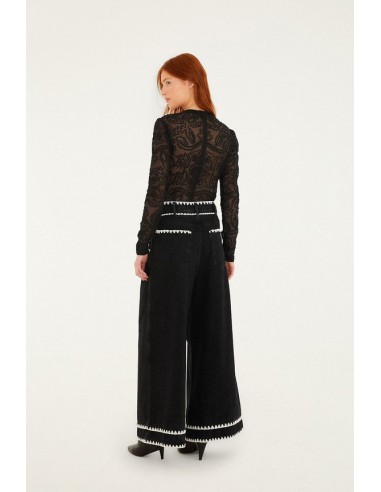 Pantalón Black Crochet Embroidery
