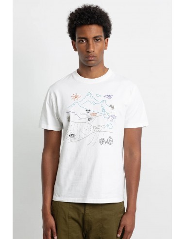 Camiseta Montañas Bordadas