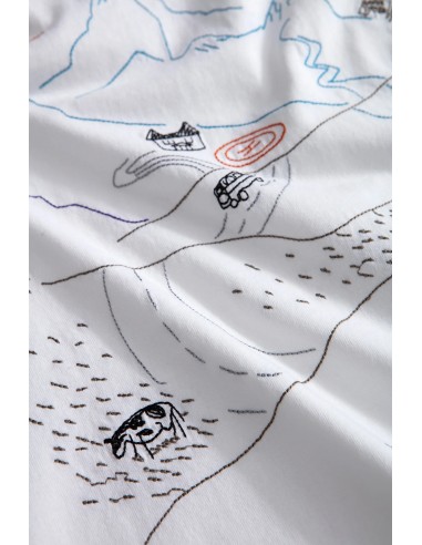 Camiseta Montañas Bordadas