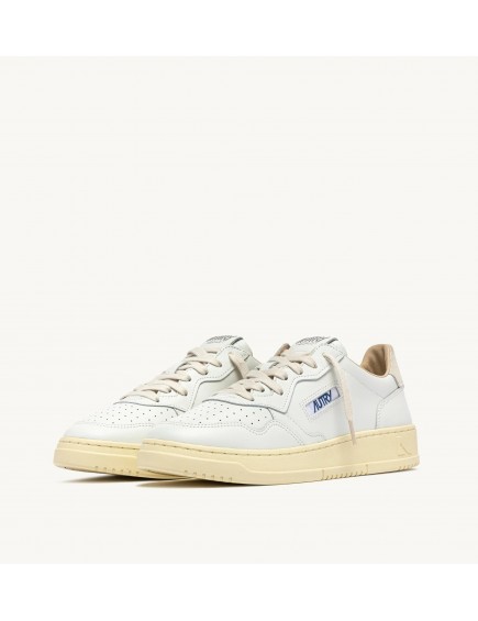 Medalist Low Snow White 2