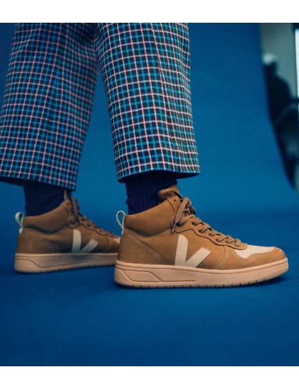 V-15 Nubuck Camel Desert