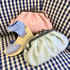Y tú con cuál te quedas? Estos bolsos de MAX MARA nos tienen In Love💙💕💕 son el complemento ideal para este verano ☀️

Los puedes encontrar en nuestras tiendas y en nuestra web👉🏼 

https://elropero1961.com/ 

#summer #maxmara #trend #rebajas #promo #shoesandbags #azul #complementos #fashion #picoftheday
